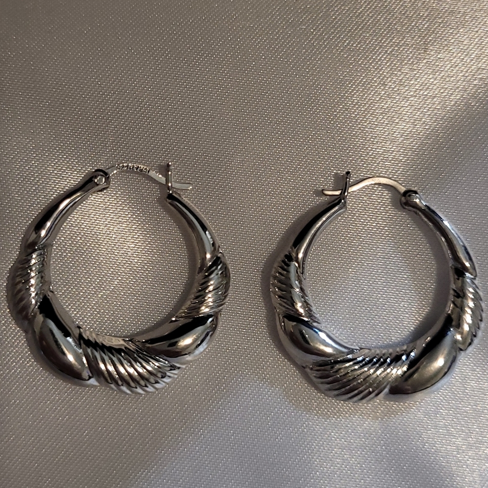 NWOT Silver Hoop Earrings